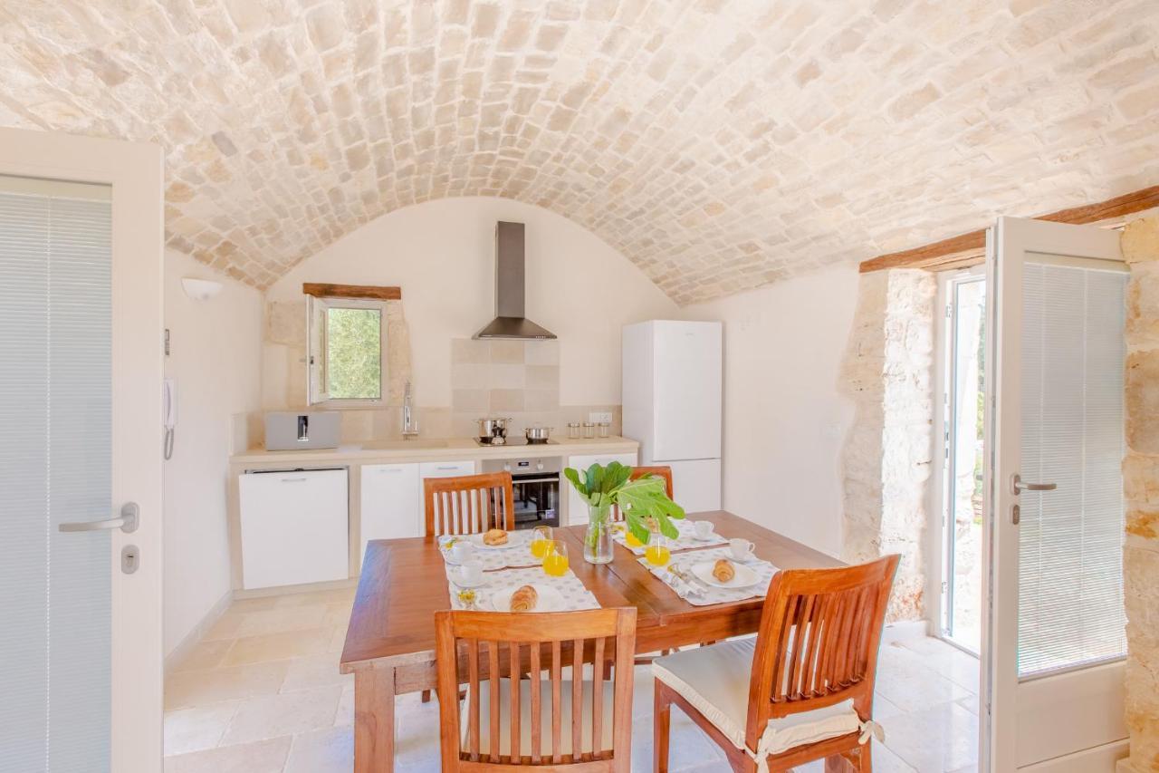 Trullo Zese Con Piscina Privata Villa San Michele Salentino Exterior foto